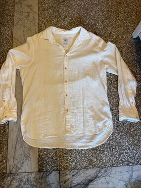 Zara Casual White Button-Down Shirt